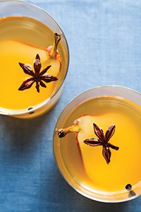 Mulled white wine