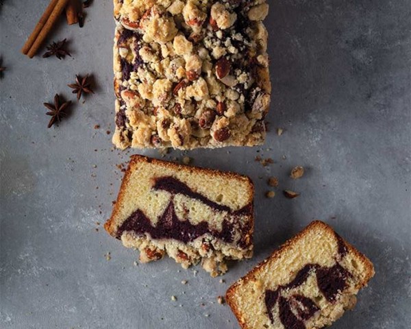 Mulled wine cake