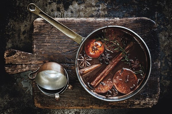 Mulled wine hot chocolate