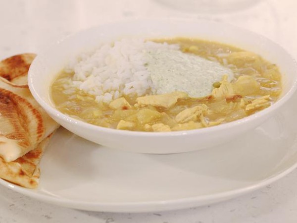 Mulligatawny with green raita