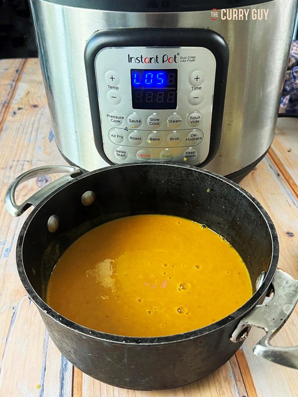 Multi-cooker curry base sauce