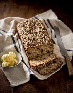Multigrain wholewheat seed bread