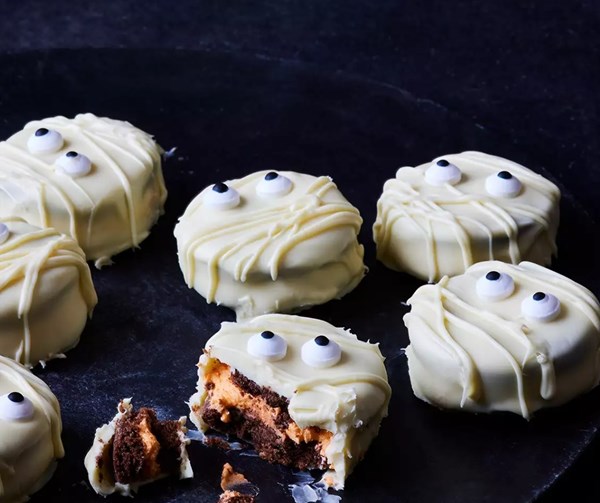 Mummy biscuits