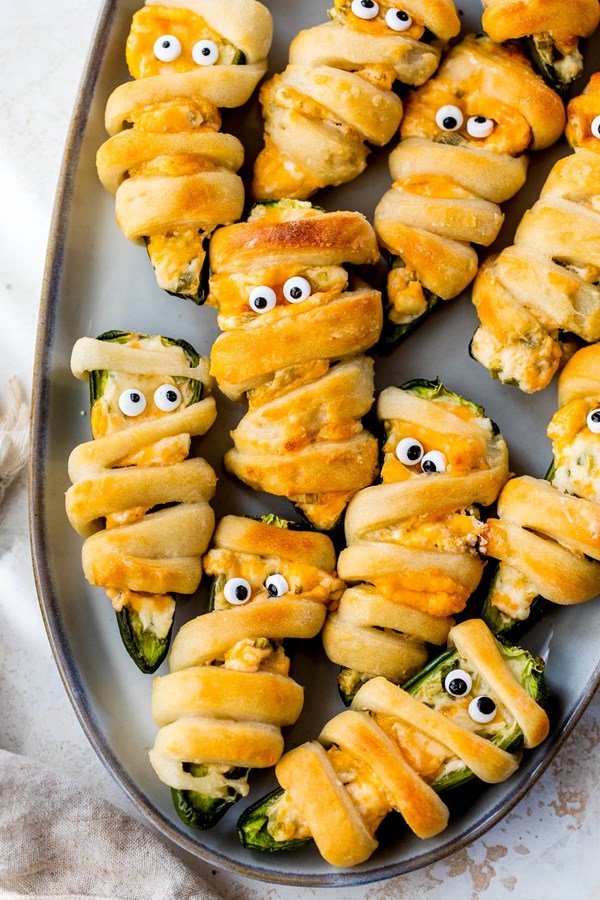 Mummy jalapeno poppers