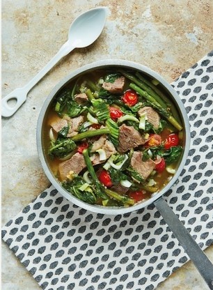 Mum's Philippine beef sinigang