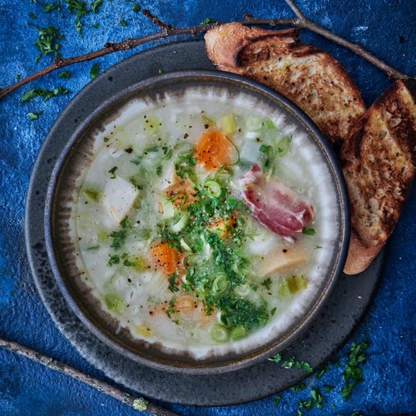 Mum's turkey, barley and vegetable soup