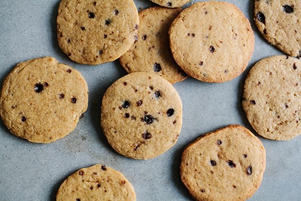 Muscovado sugar cookie