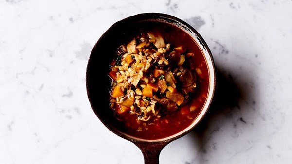 Mushroom & barley soup