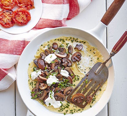 Mushroom & basil omelette with smashed tomato 