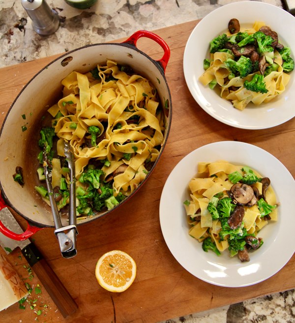Mushroom & broccoli carbonara