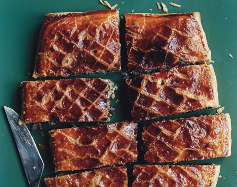 Mushroom and farro pie