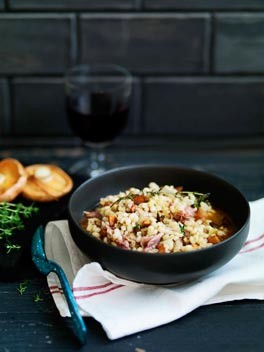 Mushroom and pearl barley soup (Minestra di orzo e funghi)