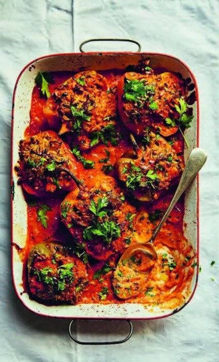 Mushroom and rice stuffed peppers in sour cream sauce
