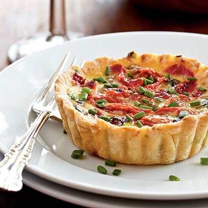Mushroom and roasted peppers tart