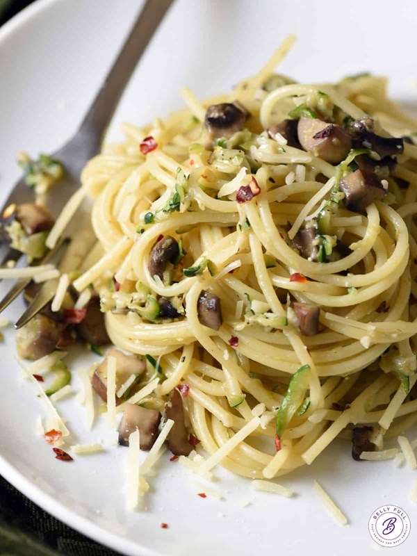 Mushroom and zucchini pasta
