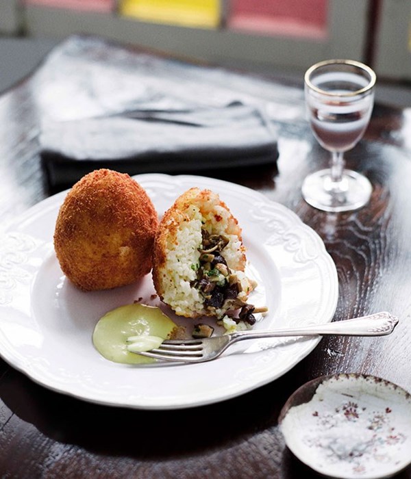 Mushroom arancini (Arancini di riso con funghi)