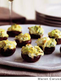 Mushroom caps stuffed with leeks and fromage blanc