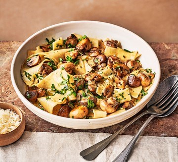 Mushroom carbonara