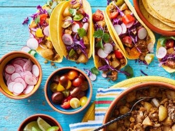 Mushroom chorizo tacos con papas 