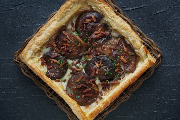 Mushroom confit Comté tart