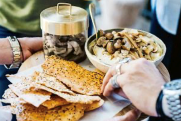 Mushroom dip with pickled mushrooms