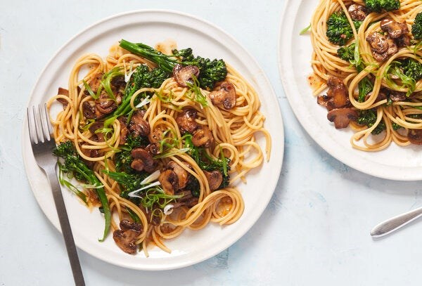 Mushroom pasta stir-fry