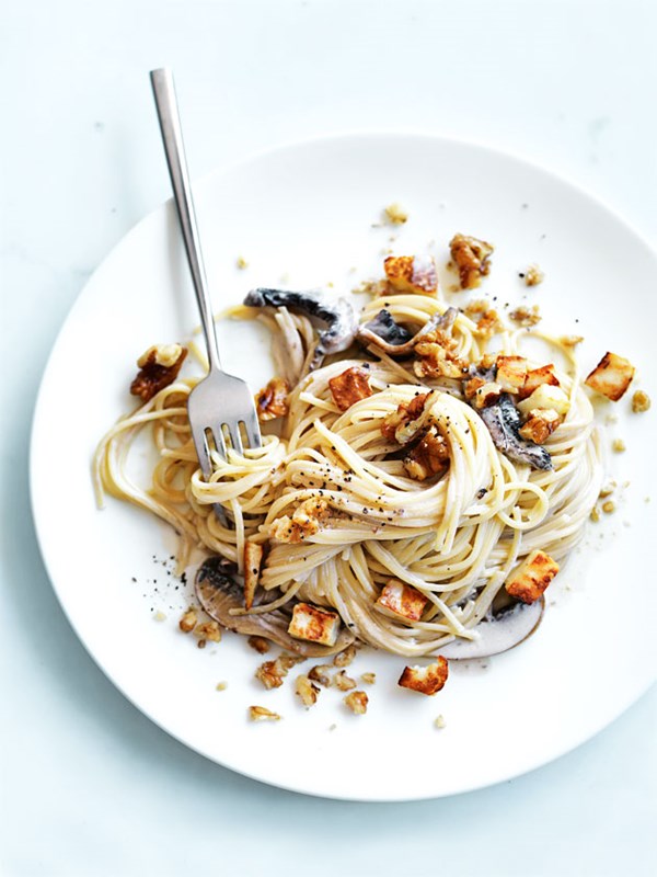 Mushroom pasta with haloumi and walnuts