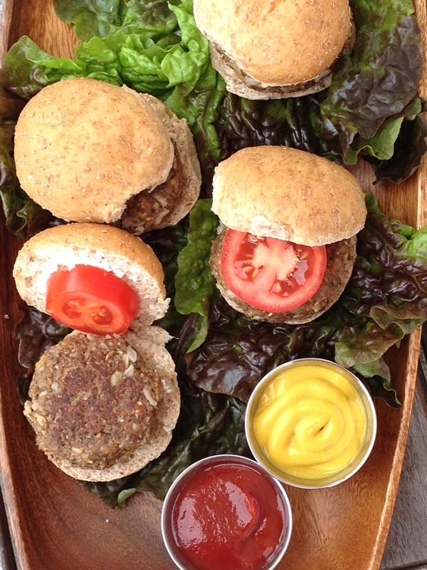 Mushroom pecan burgers, take II