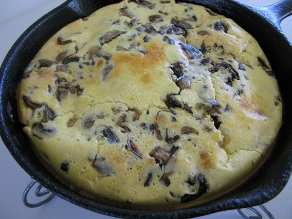 Mushroom popover pie