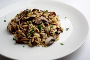 Mushroom risoniotto