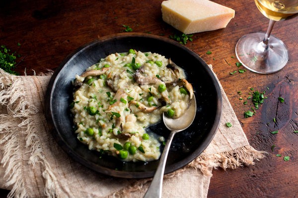 Mushroom risotto with peas