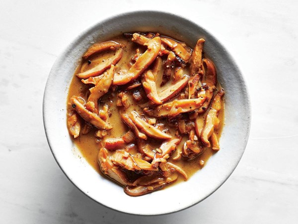 Mushroom-shallot sauce