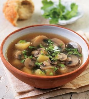 Mushroom soup with green chilli and garlic