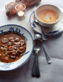 Mushroom soup with spelt