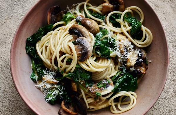 Mushroom, spinach & miso butter spaghetti 