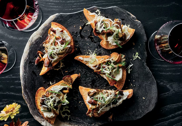 Mushroom toasts with Délice de Bourgogne