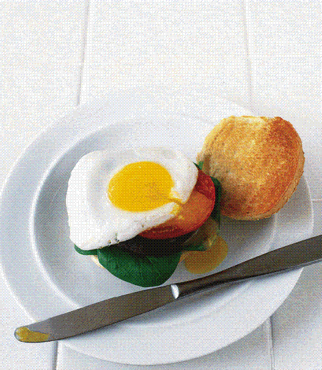 Mushroom, tomato and egg burger