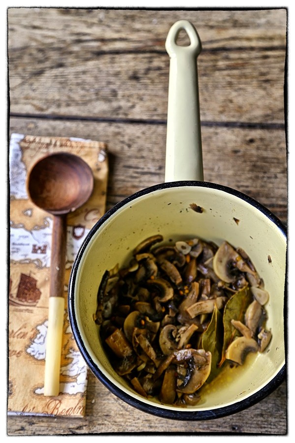 Mushrooms à la Grecque