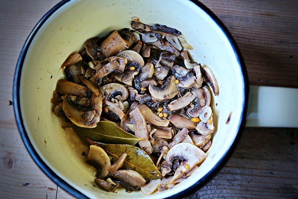 Mushrooms à la Grecque