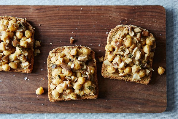Mushrooms and garbanzos on toast with cider and thyme