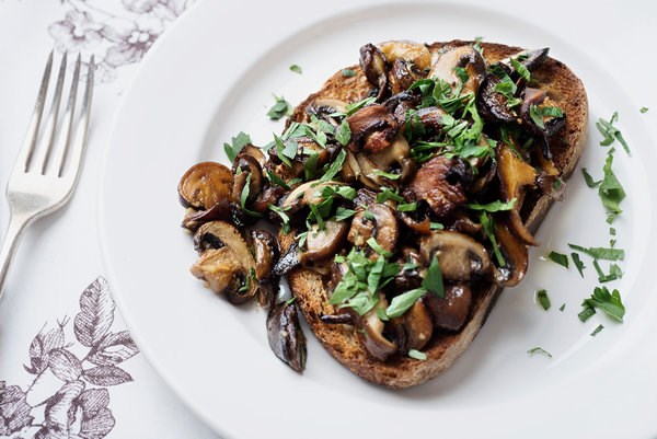 Mushrooms on toast