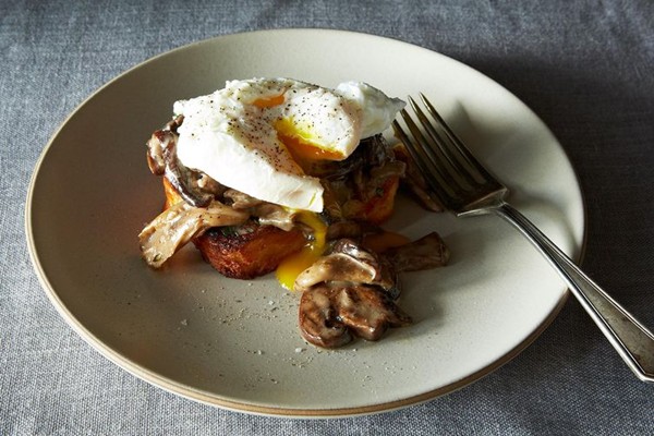Mushrooms on toast