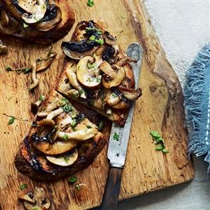Mushrooms on toast