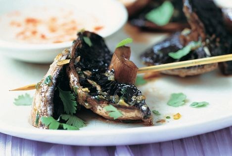 Mushrooms with garlic and chilli sauce