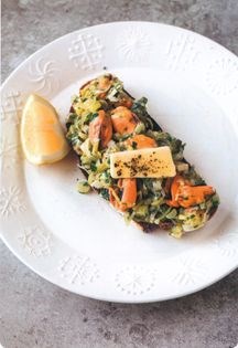 Mussels and leeks on toast