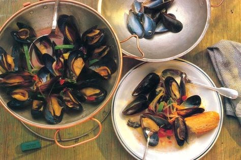 Mussels in cataplana