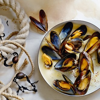 Mussels in cider with dulse butter