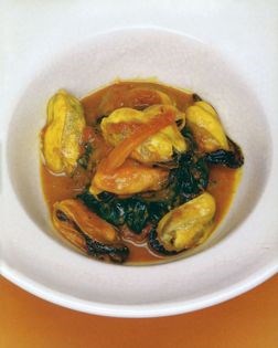 Mussels in green masala sauce