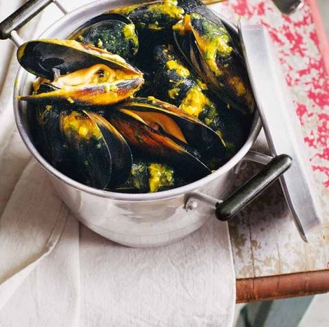 Mussels in lime pickle butter