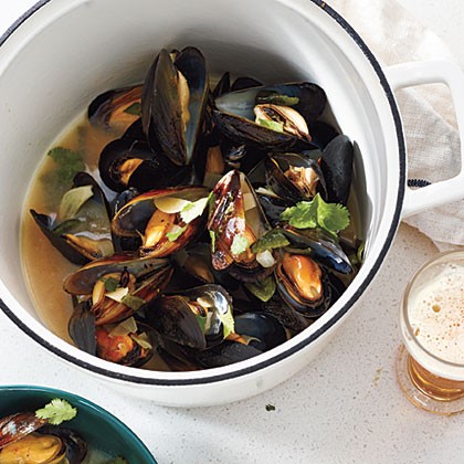 Mussels in smoky poblano-cilantro broth